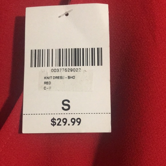 Red dress - Picture 4 of 4